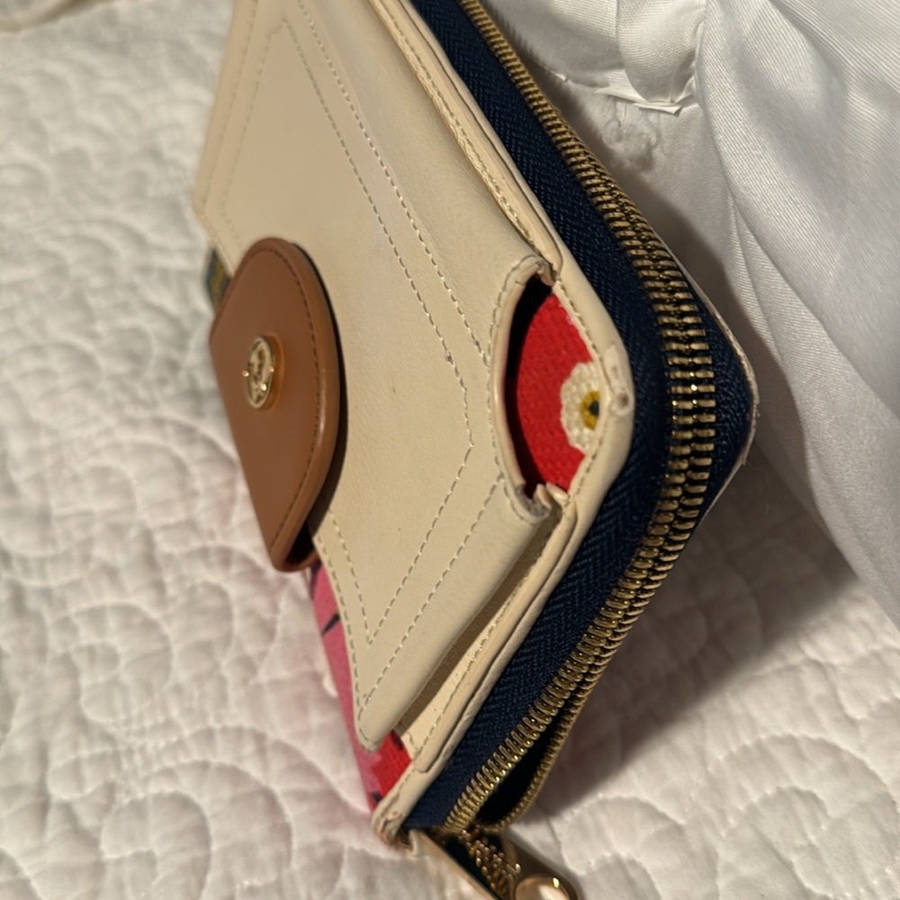 Spartina Wallet and Phone Case, Extra Storage Spaces for Credit Cards, beautiful - Picture 13 of 13